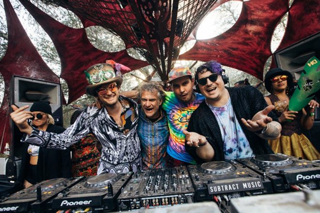 The Desert Hearts crew hits the road for a Fall US tour