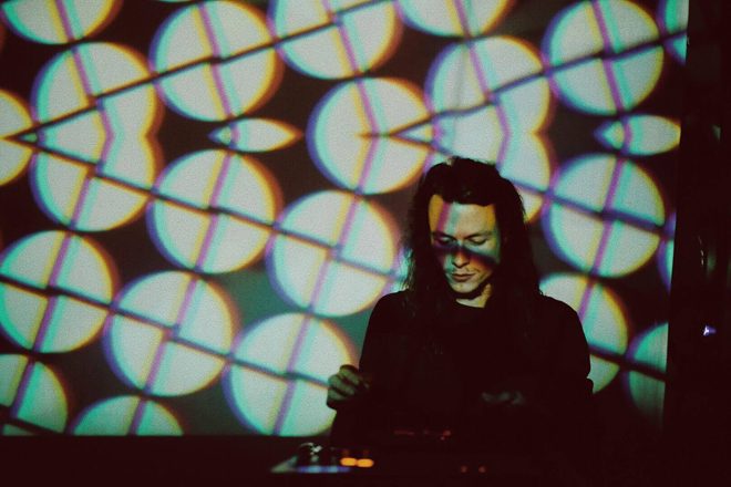 Premiere: Daniel Ruane elevates smog's pneumatic club textures