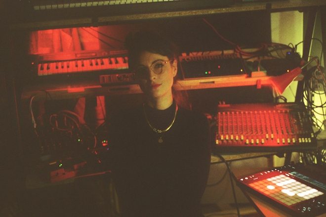 Eluize is offering free coaching for womxn and non-binary people in electronic music