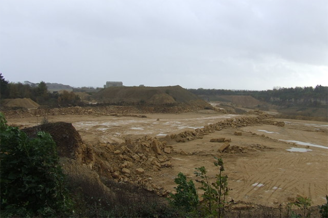 150 people attend an illegal quarry rave in Gloucestershire