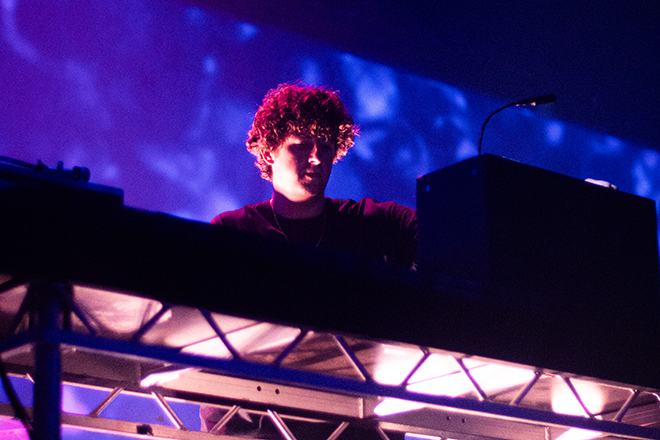 Jamie xx confirms dates for 'In Waves' world tour