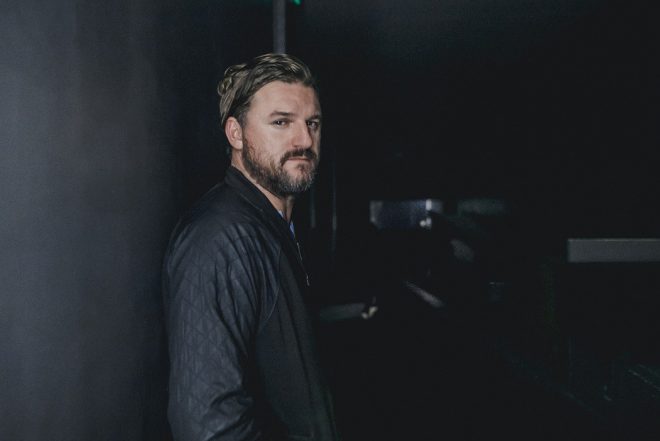 Premiere: Solomun travels to the depths with his feverish DJ Hell remix