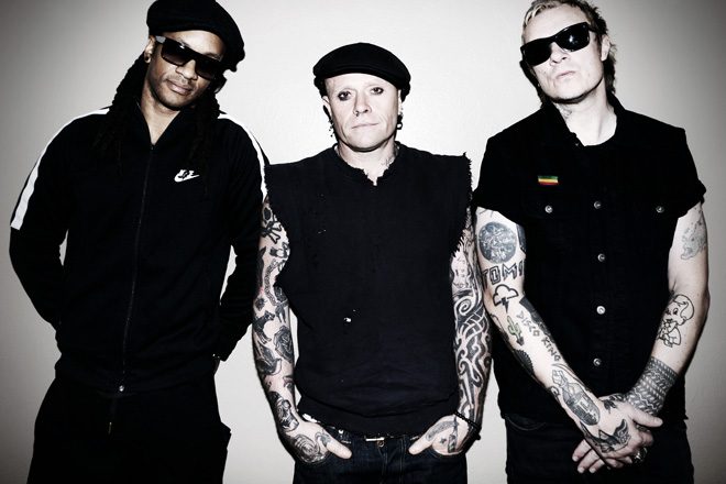 The Prodigy Reissue The Fat Of The Land For 25th Anniversary News 