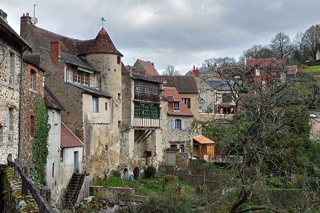 ​Seven people hospitalised following 30,000-person illegal rave in French village