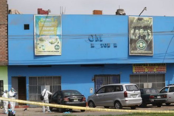Police raid at nightclub in Peru leaves 13 dead in crush