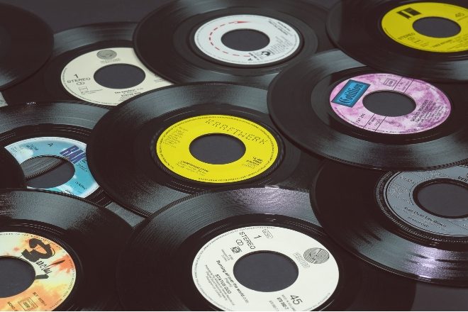 Vinyl outsells CDs in the UK for the first time in 35 years