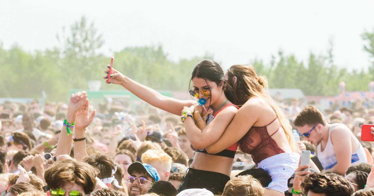 UK festivals are booking fewer new and upcoming acts, according to a new  study - News - Mixmag