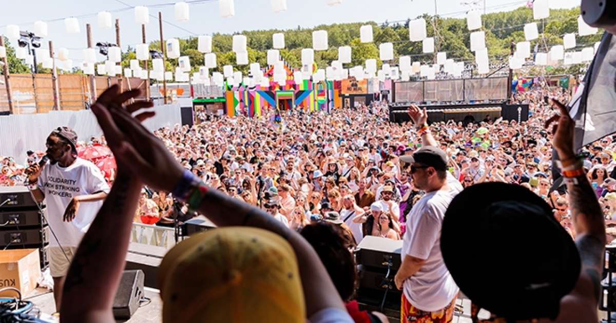 Sports Banger is giving a Glastonbury DJ set to a key worker