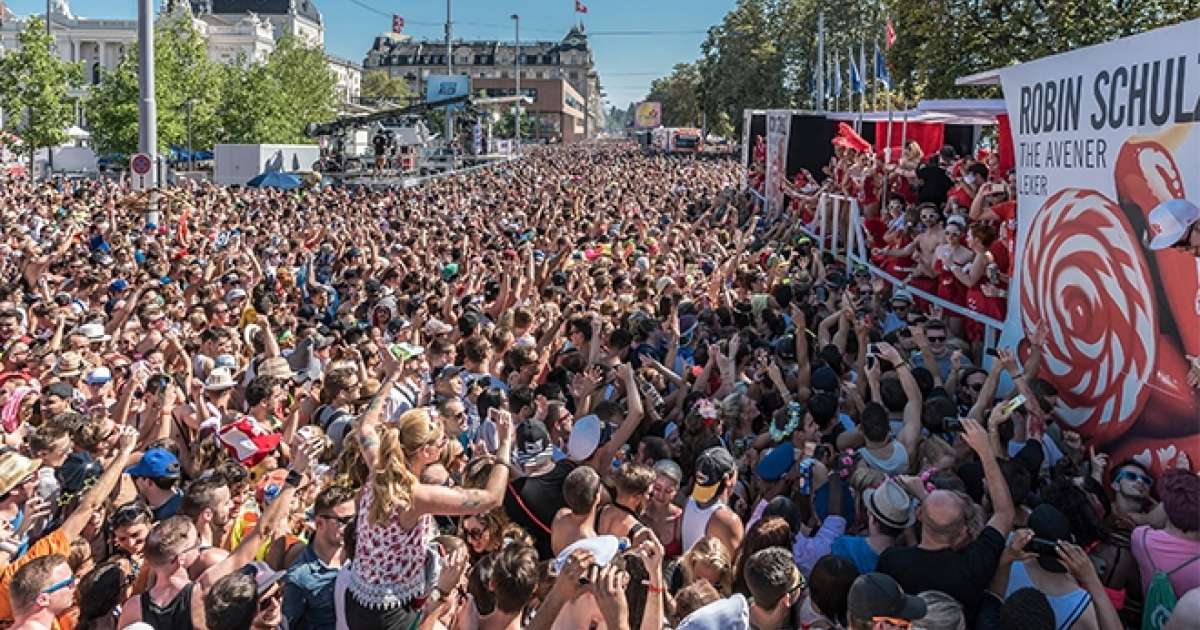 Man arrested for planting fake pipe bombs at Zürich Street Parade