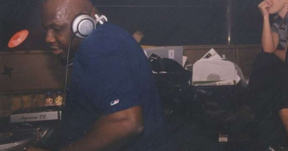 Watch Carl Cox spin a three-deck mix from 1995 - News - Mixmag