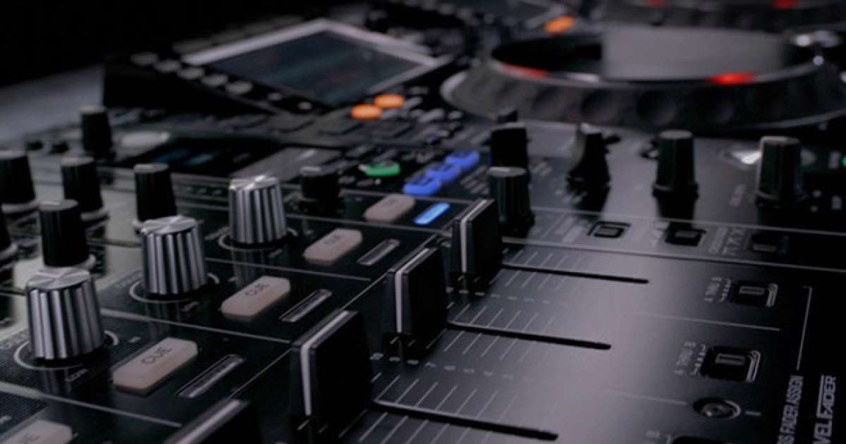 Serato DJ software now compatible with Pioneer DJ's NXS2 series - News ...