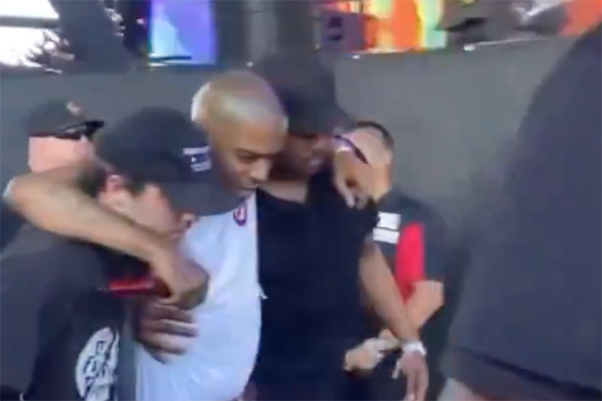 Kid Cudi carried off stage after breaking foot during Coachella set